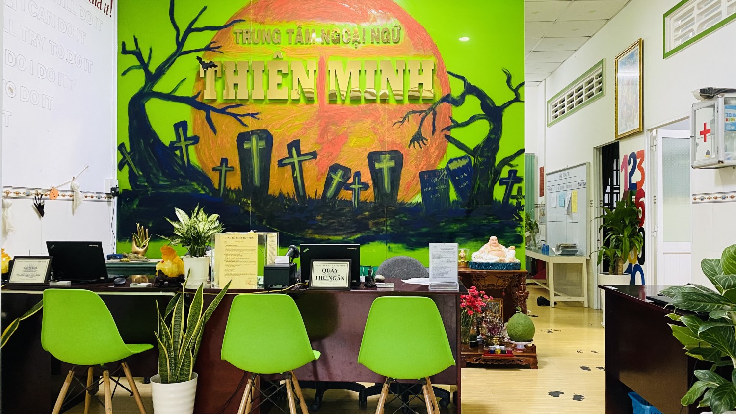 Tuyển dụng giáo viên